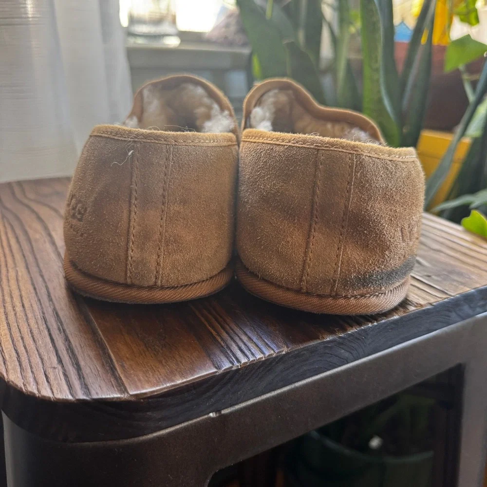 UGG Australia Romeo 5112 Mens Suede Sheepskin Slippers Chestnut Brown Size 11‎